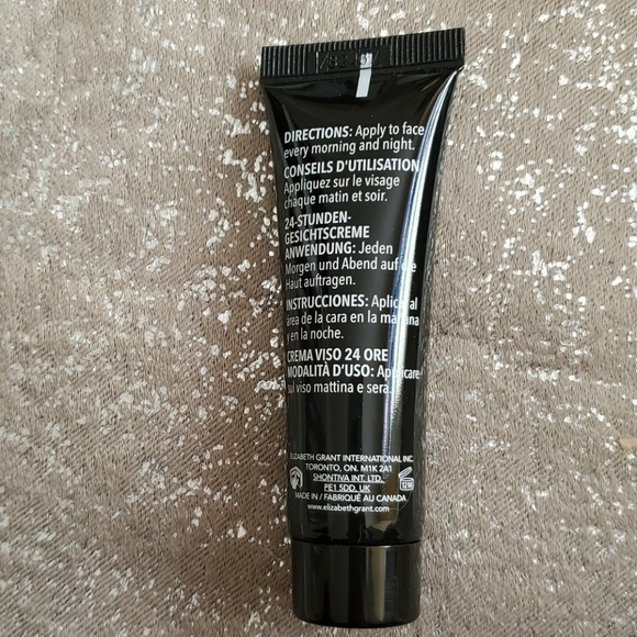 Elizabeth Grant caviar cellular recharge - Picture 2 of 3